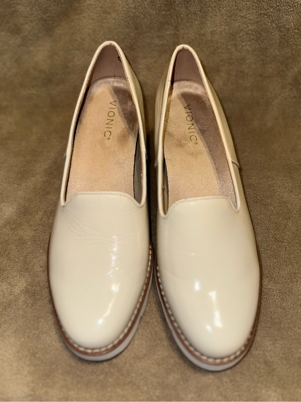 Vionic Cream Patent Platform Loafers - Picture 2 of 5